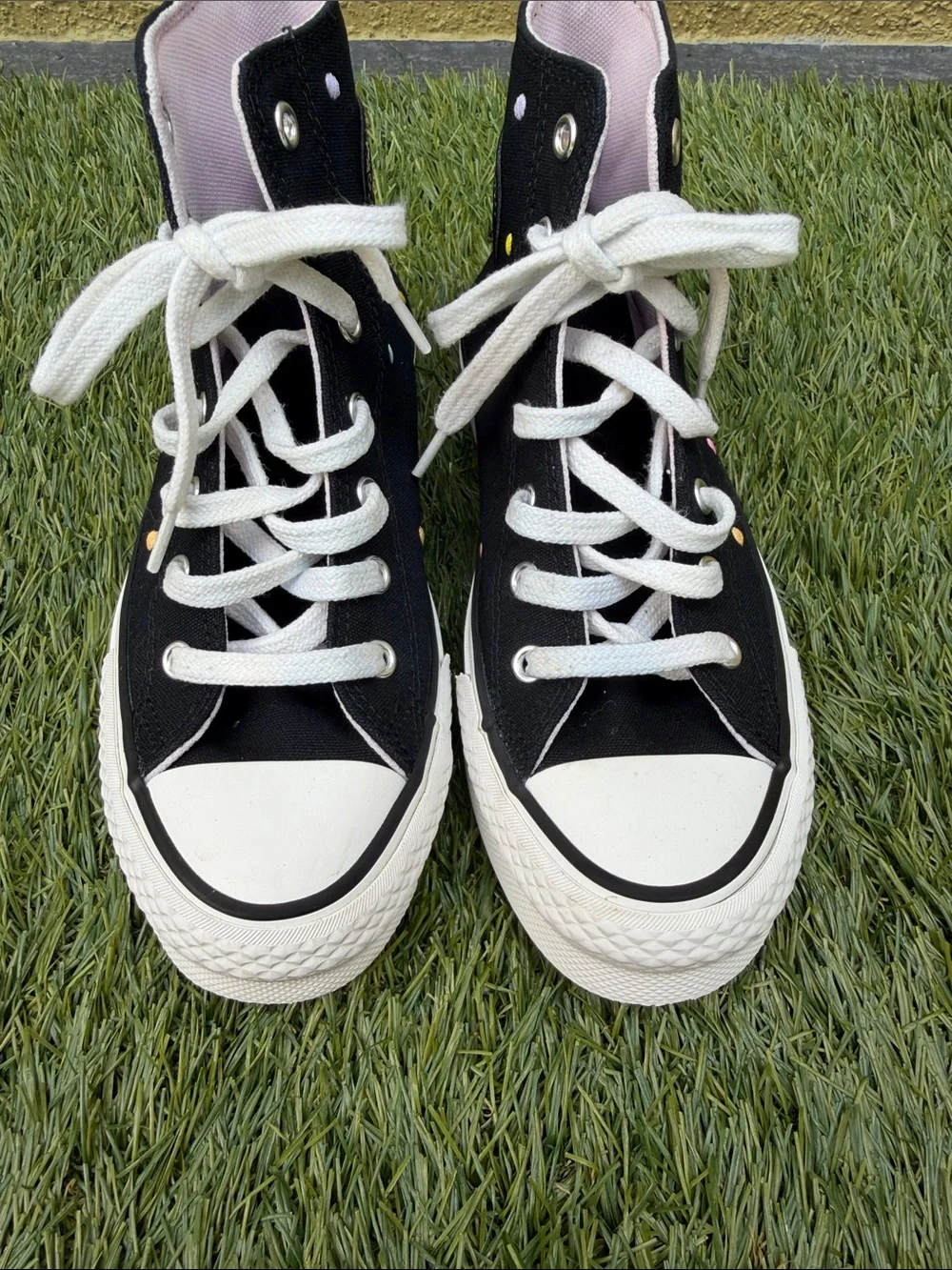 Converse Chuck Taylor AllStar Lift Platform Embroidered Polka Dot HighTop Kids 4